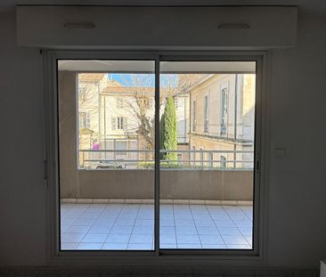 Location Appartement 2 pièces 45m² NIMES 30000 - Photo 6
