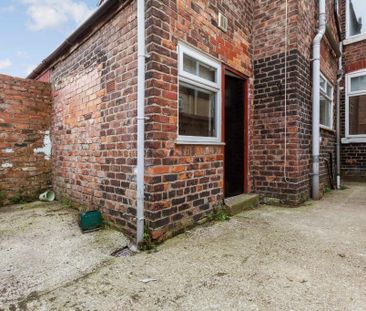 5 bedroom terraced house to rent - Photo 2