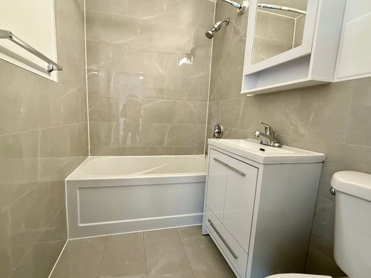 For Lease - 363 Lakeshore Road Unit# 208, Mississauga, Ontario - Photo 1