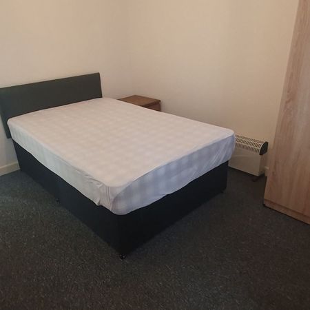 Flat 3, 26 Minny Street, Cathays, Cardiff, CF24 4ES - Photo 3
