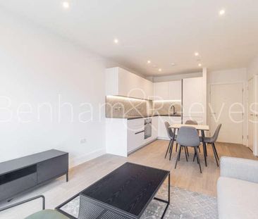 Exploration Way, Slough, SL1 - Photo 4