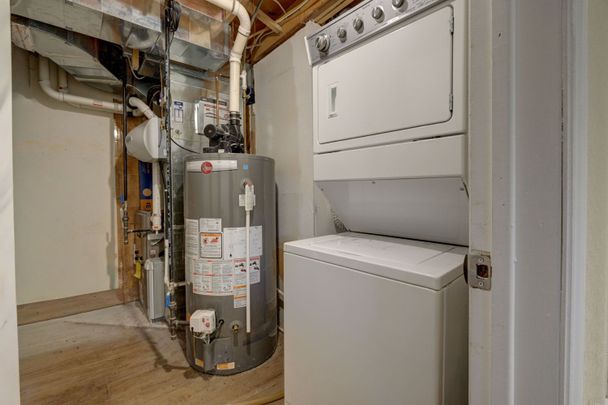 For Lease - 372 Dixon Boulevard Unit# Basement, Newmarket, Ontario - Photo 1