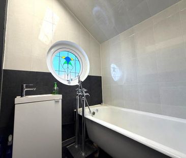 3 bedroom semi-detached house to rent - Photo 6