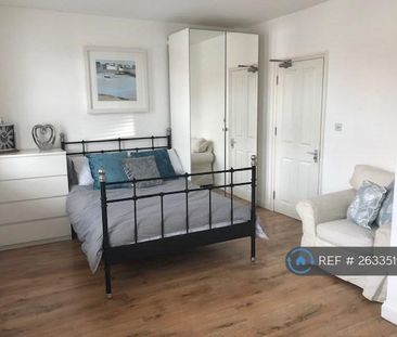 Studio to rent - Photo 5