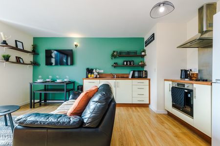 2 Bed Flat, City Point, M3 - Photo 5