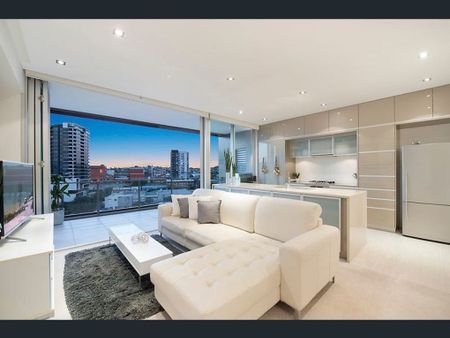 APARTMENT WITH LUXURY AND CONVENIENCE - Photo 4