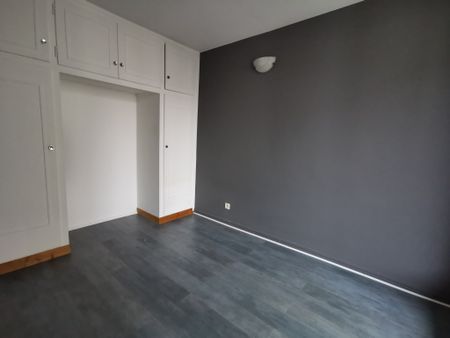 Location Appartement 4 pièces 67m² CHAMBERY 73000 - Photo 4