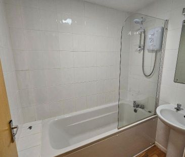 2 bedroom maisonette to rent - Photo 5