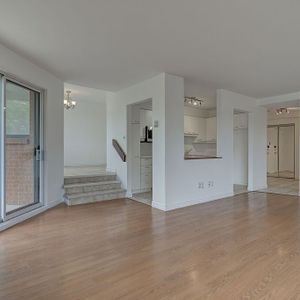 4 1/2 À Louer à Vimont Laval - Photo 2