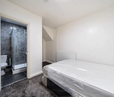 5 bedroom terraced house to rent - Photo 1