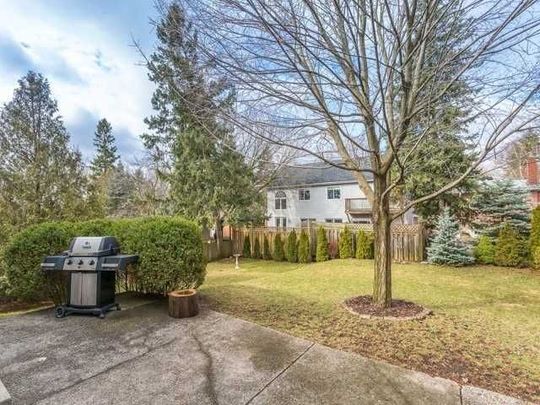 For Lease - 10 Arrowflight Drive, Markham, Ontario - Photo 1