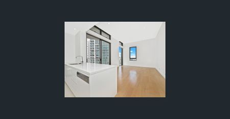 Spacious 2 bedroom in MONACO TOP FLOOR - Photo 5