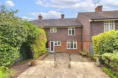 3 bedroom terraced house to rent - Photo 3