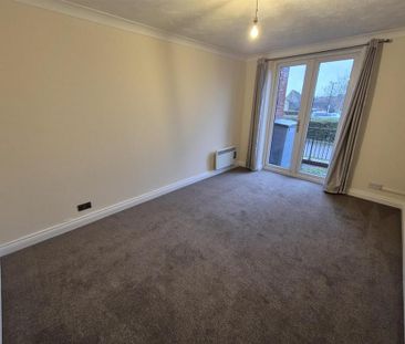 2 bedroom property to rent - Photo 3