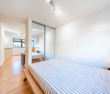 Studio to rent - Photo 4