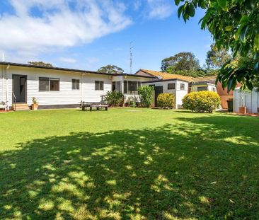 Chic Beach Cottage with character and charm - Photo 5