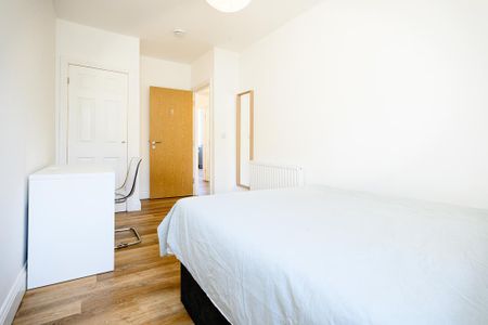 2 bedroom apartment to rent - Photo 5