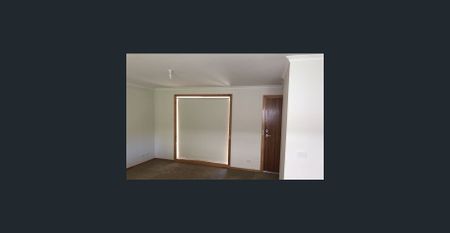 Nice 2 Bedroom Unit - Photo 4