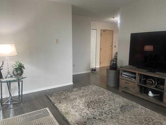 For Lease - 7805 Bayview Avenue Unit# 512, Markham, Ontario - Photo 1