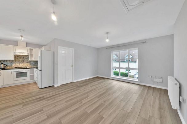 2 bedroom coach house to rent - Photo 1