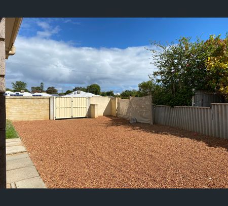 20 Aldgate Street, Mandurah, WA 6210 - Photo 3