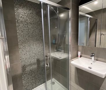 1 Bed Flat, Battersea Park Road, SW8 - Photo 5