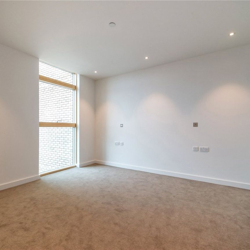 Alderside Apartments, 35 Salusbury Road, Queen's Park, NW6 6BF - Photo 1