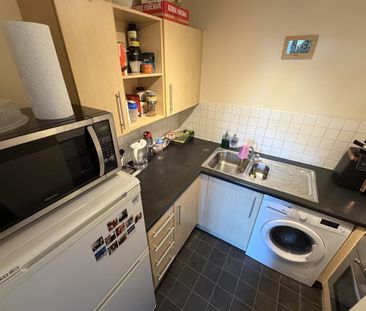 1 bedroom apartment to rent - Photo 2