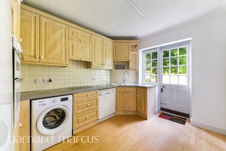 Fortis Green - Photo 5