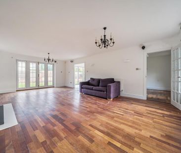 4 bedroom detached house to rent - Photo 3