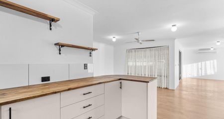 Spacious Family Home with Generous Yard - Photo 2