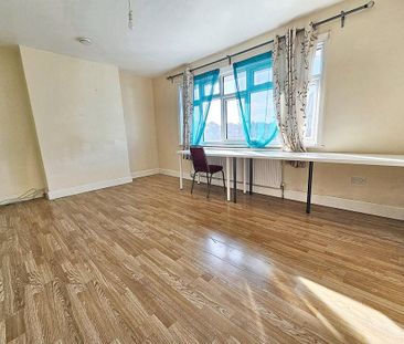 1 bedroom in a flat share to rent - Photo 1