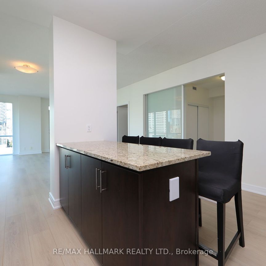 Vu Condos and Lofts , #1405 - Photo 1