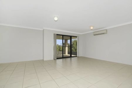 16 Raleigh Street, Cameron Park. - Photo 5