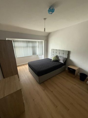 Room in a Shared House, Glendower Road, B42 - Photo 5