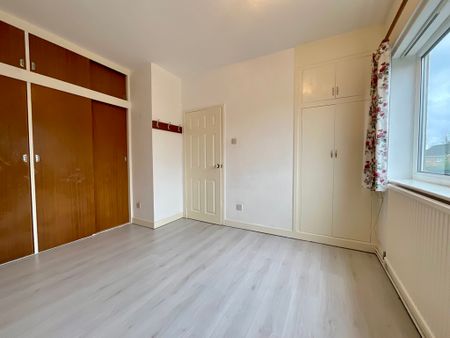 1 bedroom Apartment to let - Photo 3