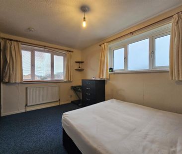 Barnsdale Road, LE4, Leicester - Photo 3