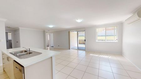 8 Opal Close, Rutherford NSW 2320 - Photo 2