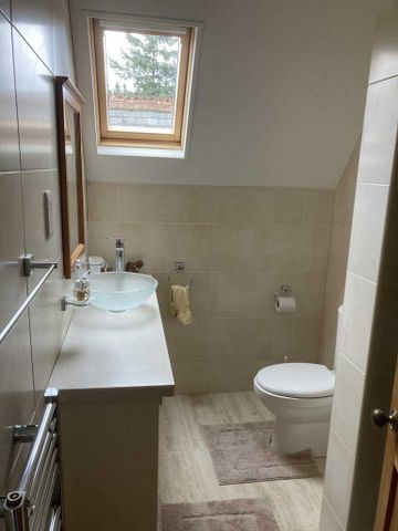 1 bedroom in a house share to rent - Photo 5