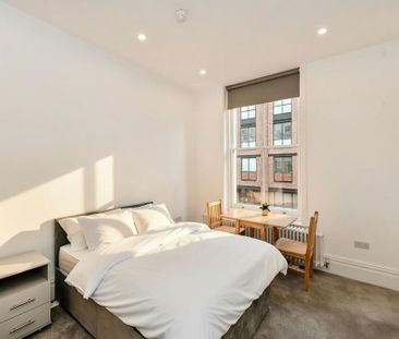 Studio to rent - Photo 1