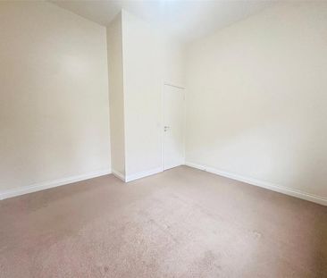 3 bedroom end of terrace house to rent - Photo 1
