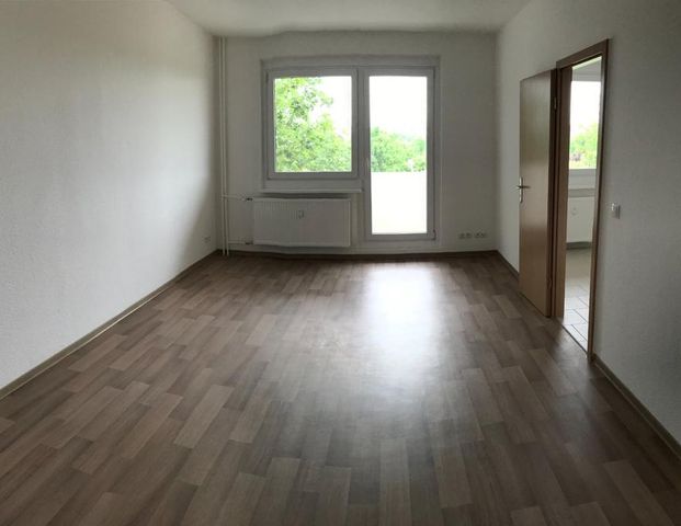 Moderner Wohnkomfort ! Wir sanieren für Sie 3-Raumwohnungen in Wolfen-Nord ! - Foto 1