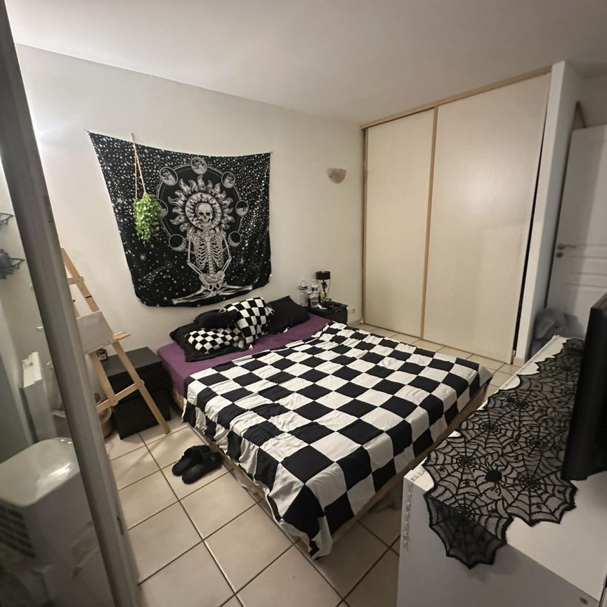 APPARTEMENT T2 - GARE HYERES - - Photo 1