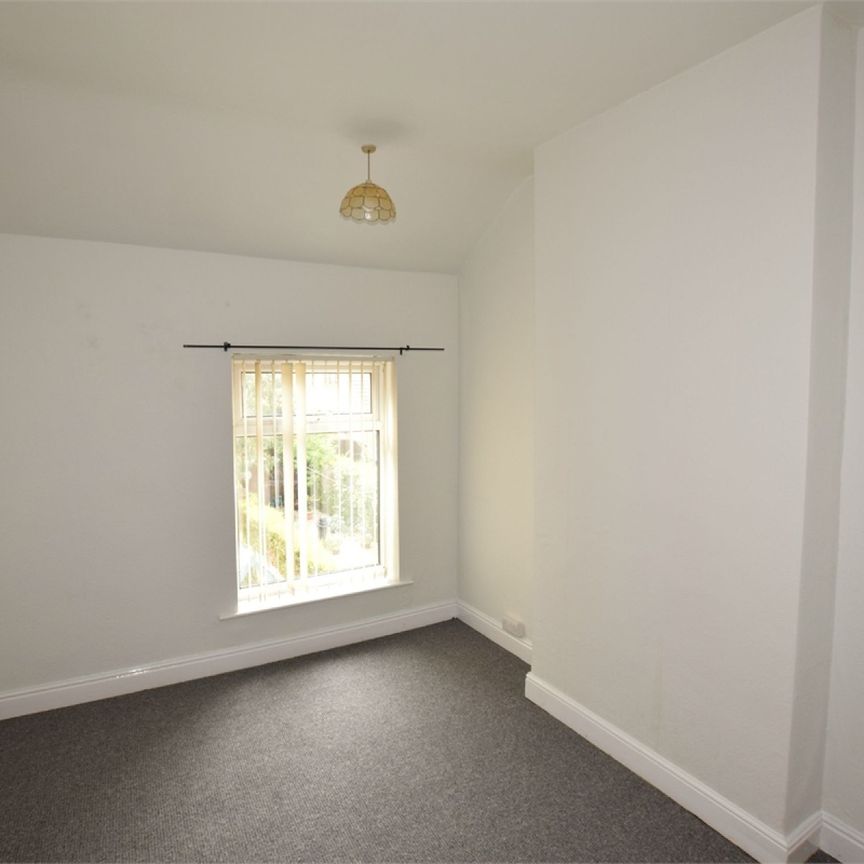 2 Bedroom Semi-Detached House - Photo 1