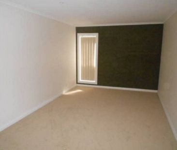 Convenient Location! - Photo 2