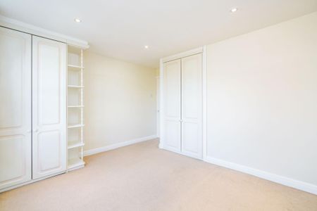 Castle Road, Weybridge, Surrey, KT13 - Photo 5