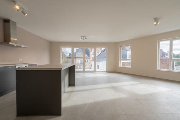 Appartement te huur - Photo 1