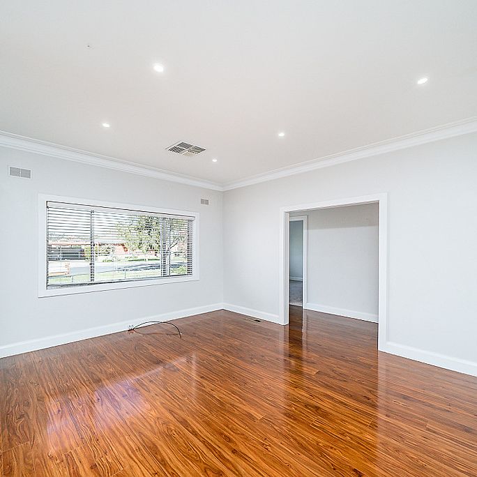 14 Inglis Street, Lake Albert NSW 2650 - Photo 1