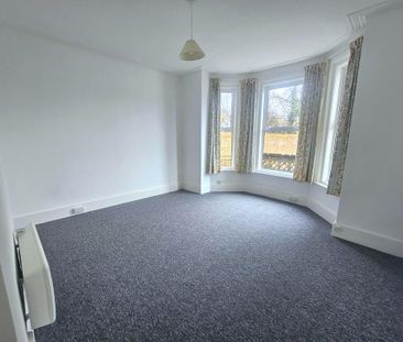 2 bedroom ground floor flat to rent - Photo 4