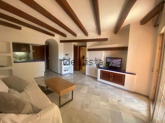 Alquiler de piso en Avenida Roentgen, 26 - Photo 1